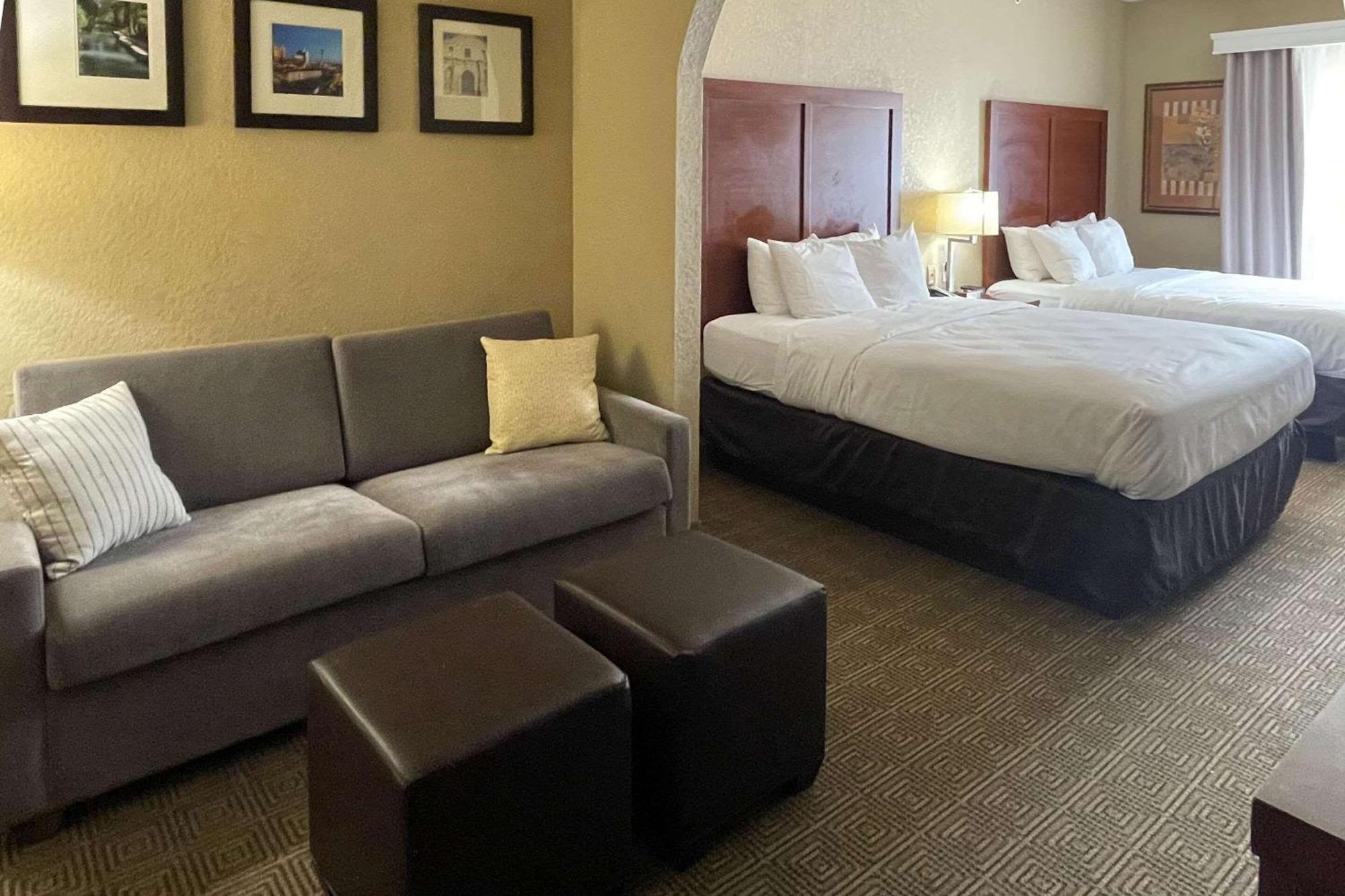 Comfort Suites Near Seaworld San Antonio Exterior foto