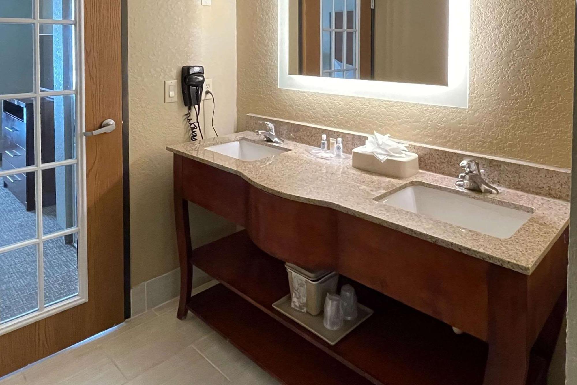 Comfort Suites Near Seaworld San Antonio Exterior foto